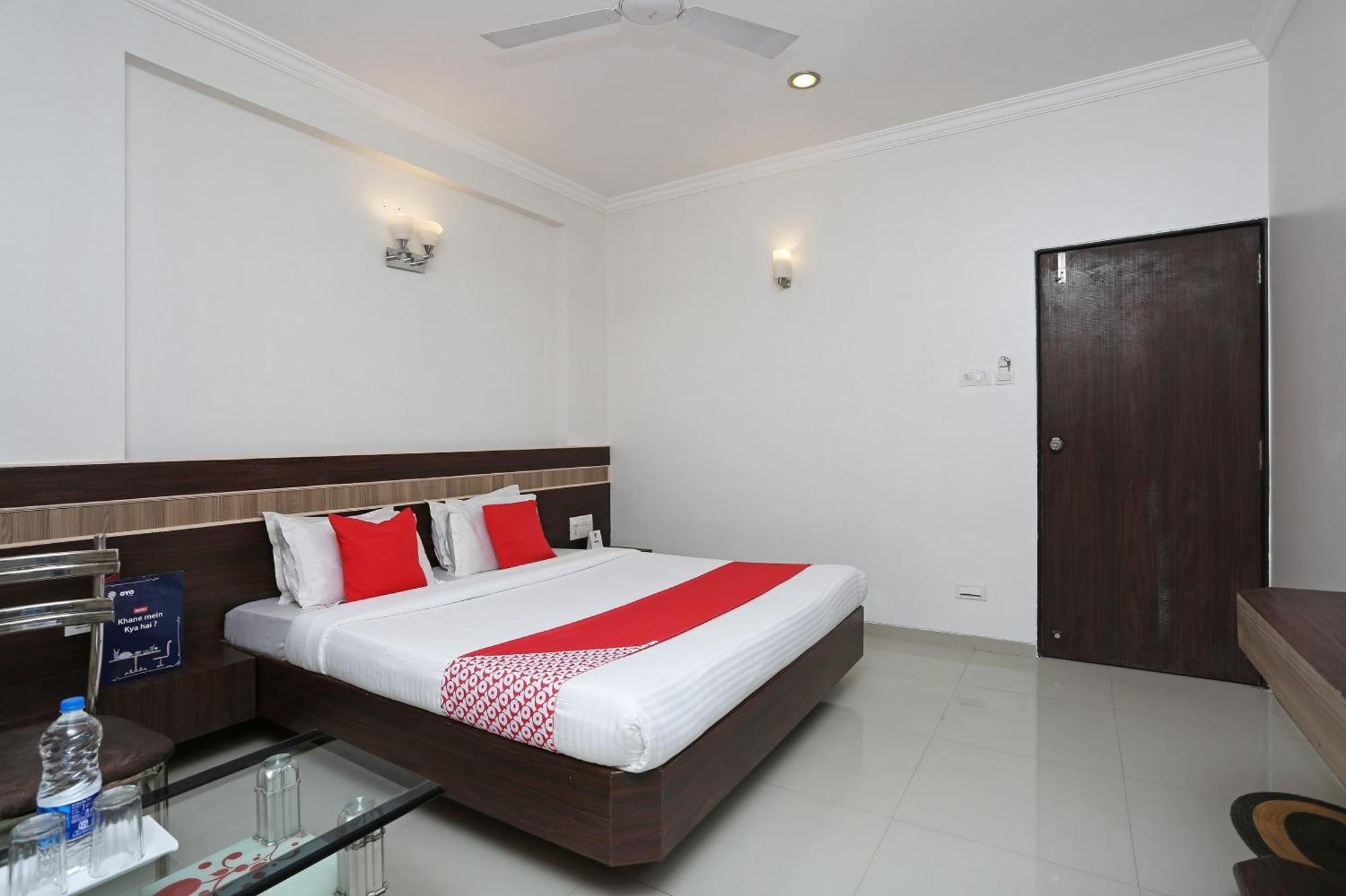 Spot On Hotel Sai Pancham เชอร์ดี ภายนอก รูปภาพ